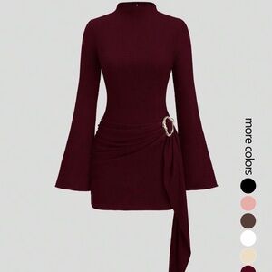 Burgundy fitted Long-Sleeve Dress